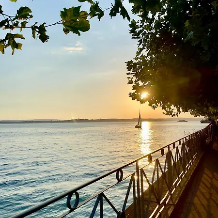 Gaestehaus Am Hafen Meersburg