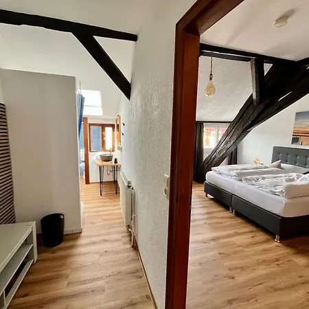 Gaestehaus Am Hafen Locanda