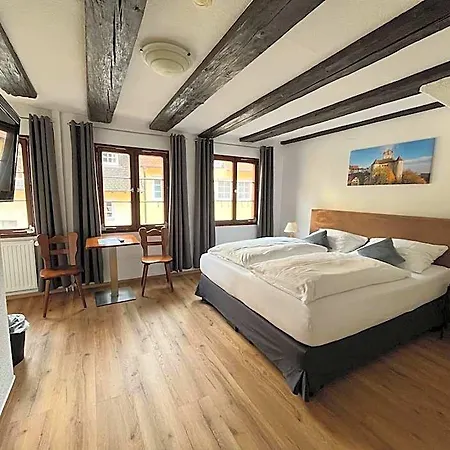 Gaestehaus Am Hafen Estalagem