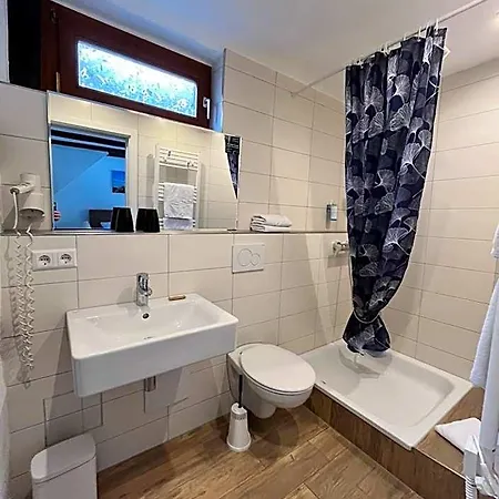 Gaestehaus Am Hafen Estalagem 3*